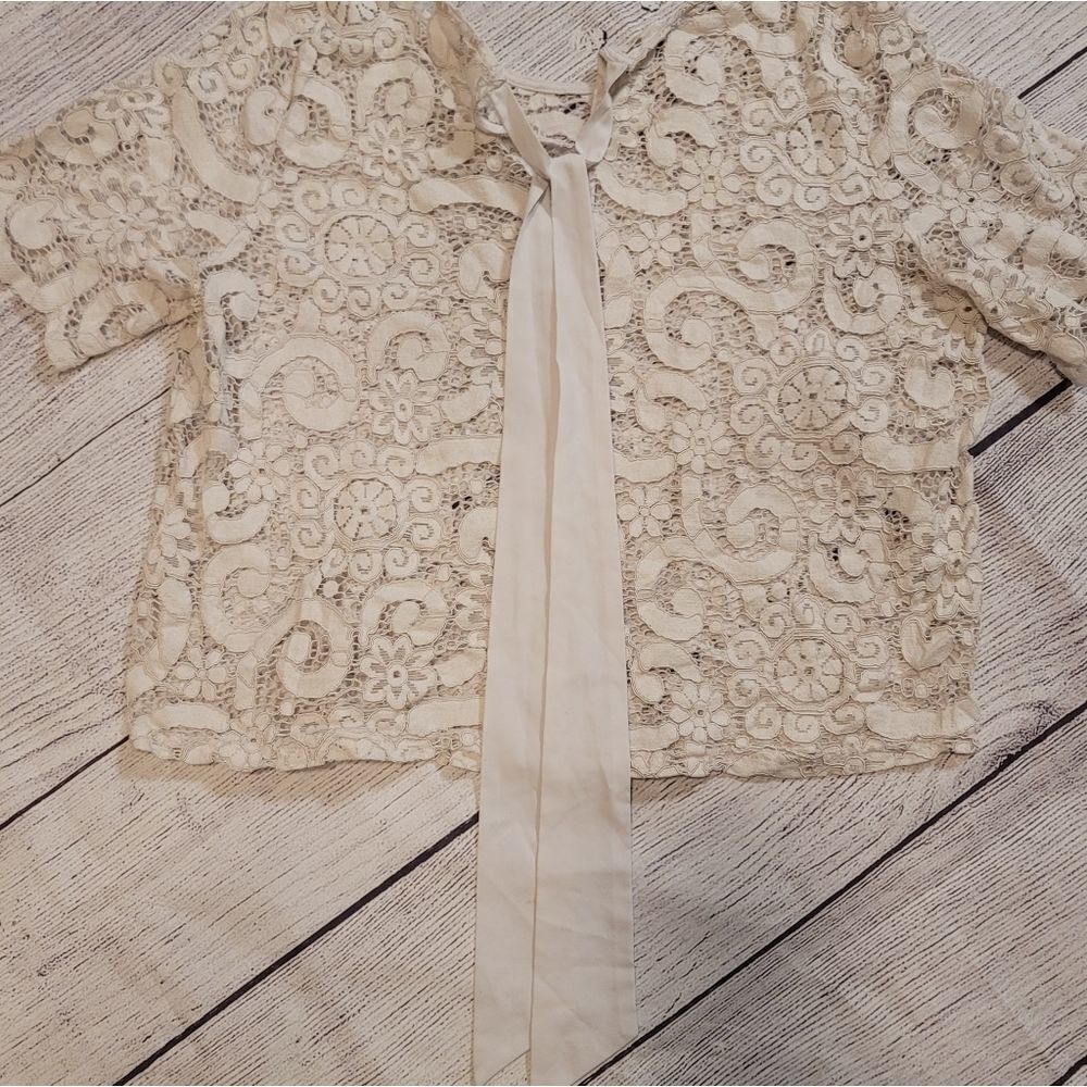 Lace blouse - Picture 4 of 7